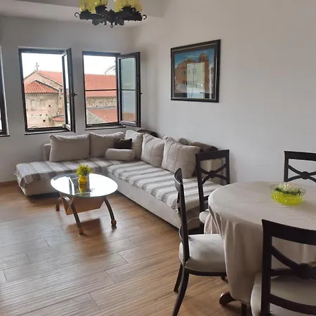Jovanovic Apartment *